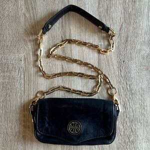 Black leather Tory Burch crossbody bag with removable chain strap
